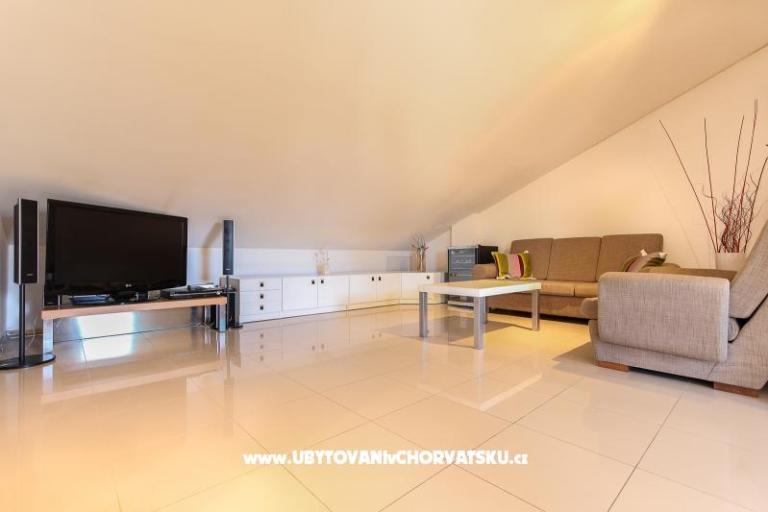 Comtemporary Apartma – foto 3