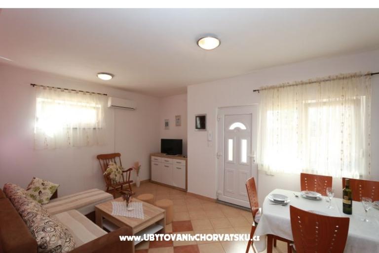 Apartmaji Sara – foto 13