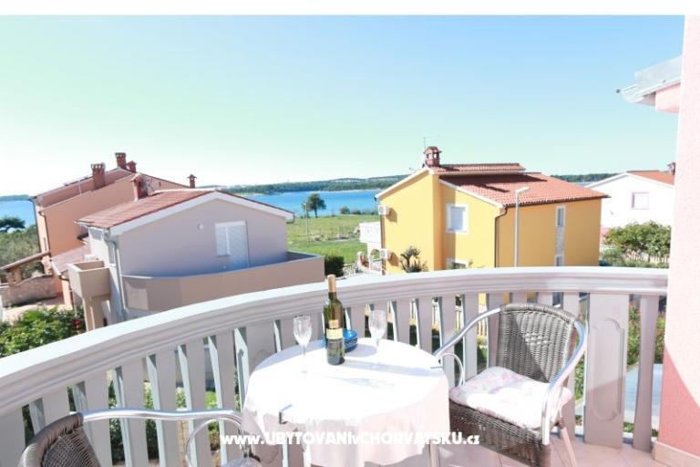 Apartmaji Sara – foto 3
