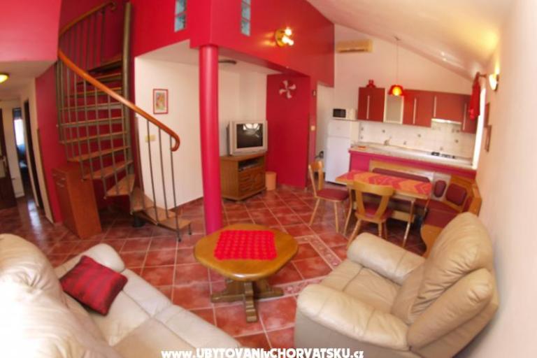 Apartmaji Orange 411 – foto 5