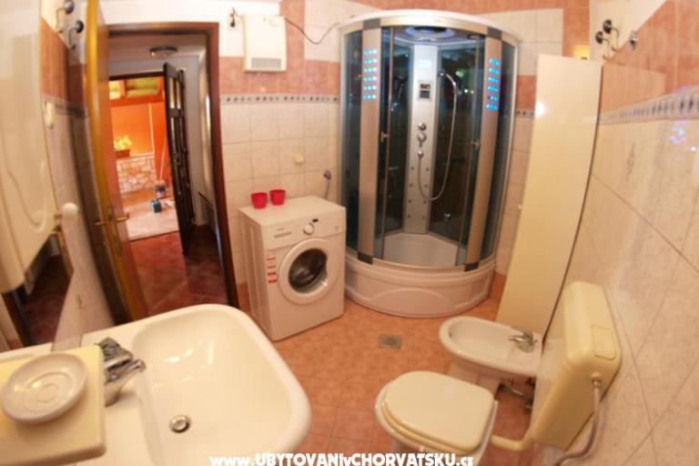 Apartmaji Orange 411 – foto 6