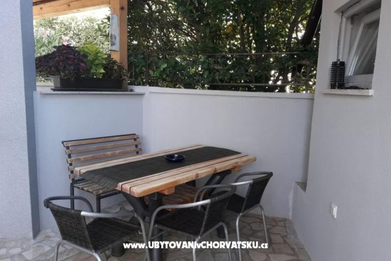Apartmaji SUNI – foto 15