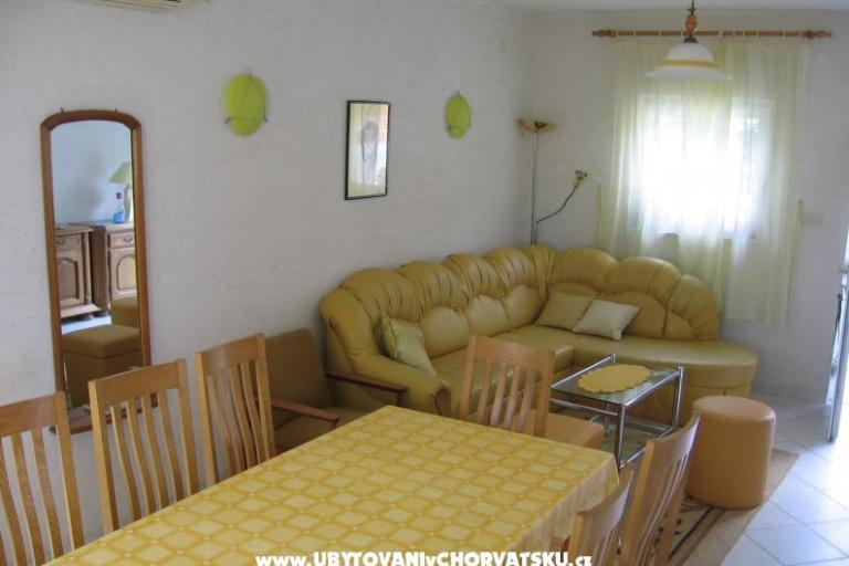 Apartmaji Tomy – foto 8