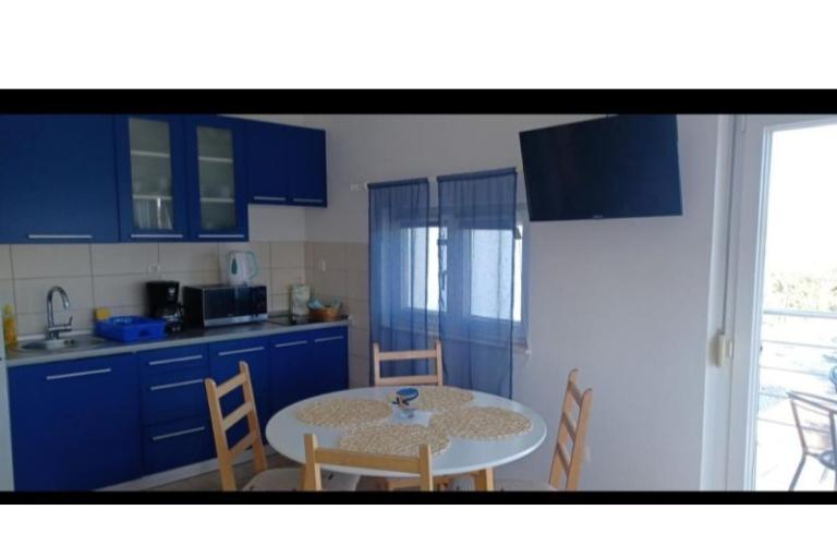 Apartmaji AS sa bazenom – foto 30