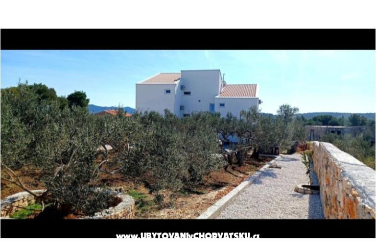 Apartmaji AS sa bazenom – foto 35