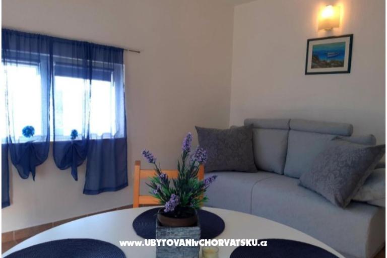 Apartmaji AS sa bazenom – foto 47