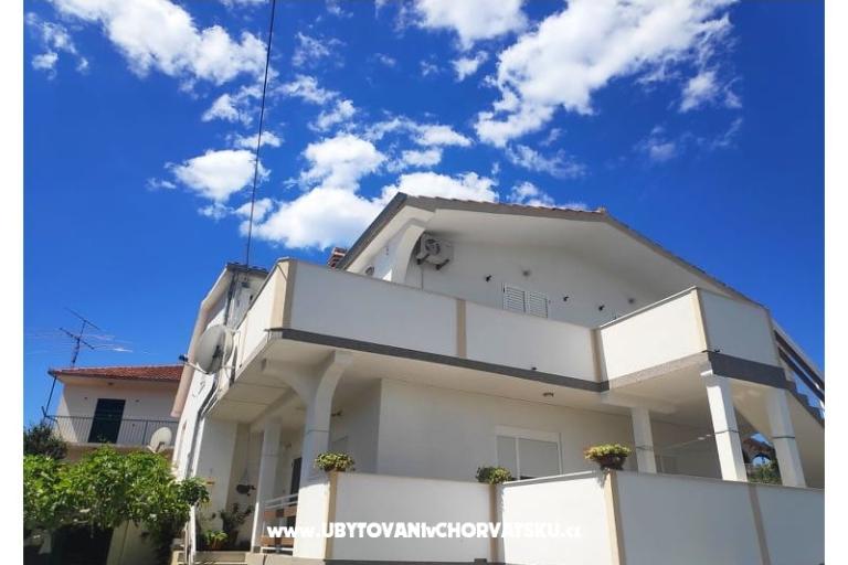 Apartmaji Jadranka – foto 2