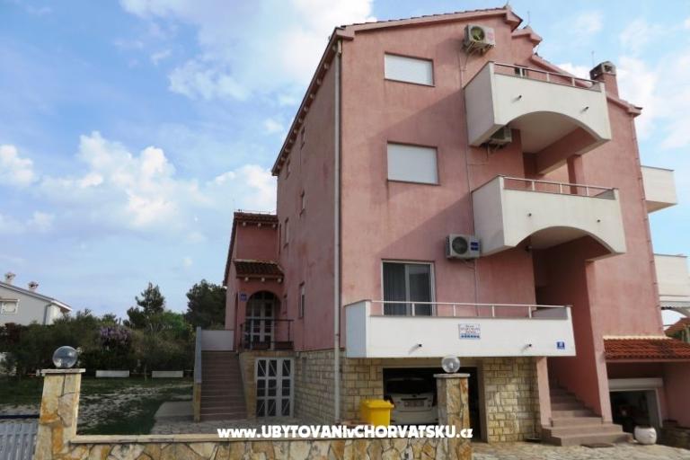 Apartmaji Dorana – foto 7