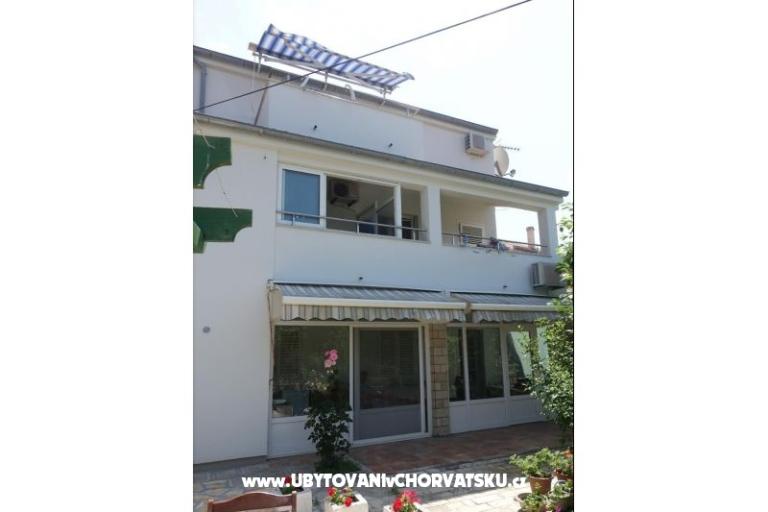 Apartmaji Nin-Island – foto 9