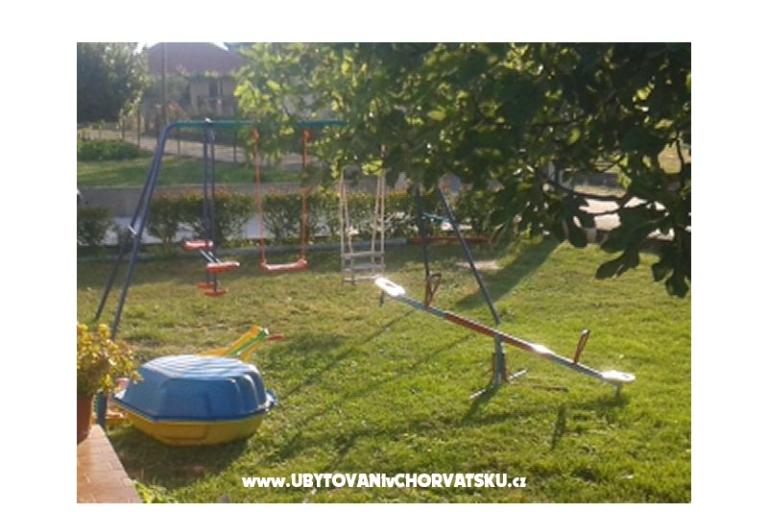 Apartmaji Jurkin Nin – foto 16