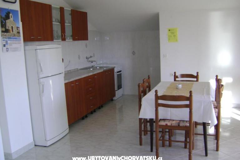 Apartma Dalmacija – foto 2