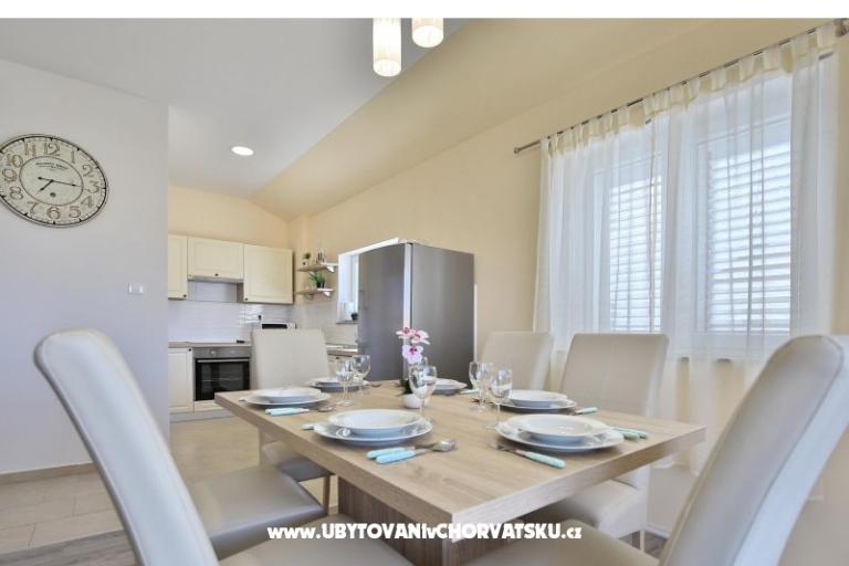 Apartmaji Mica – foto 12
