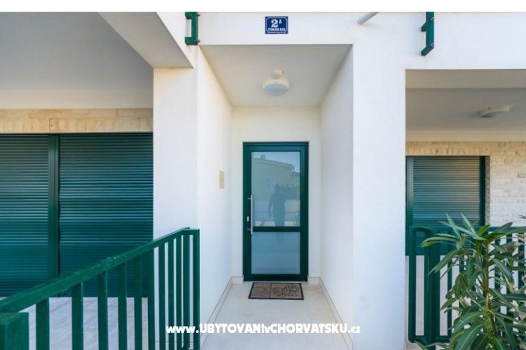 Queen Beach Resort Apartmaji – foto 7