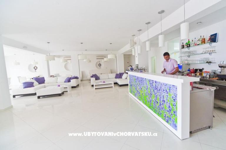 Apartmaji Barbati – foto 4