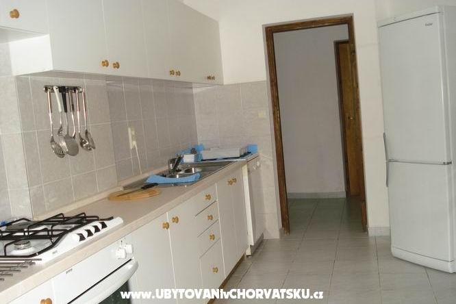Apartmaji Jakišnica – foto 5