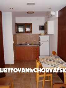 Apartmaji Ropus – foto 5