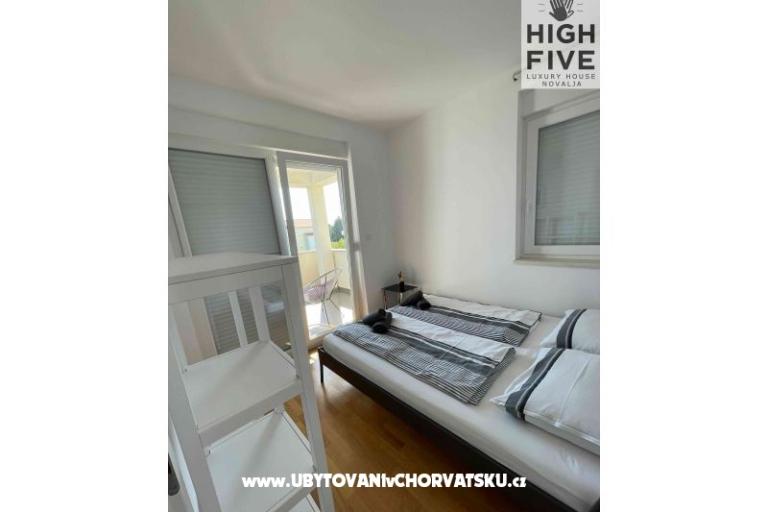 High Five Luxury Hiša Novalja – foto 19