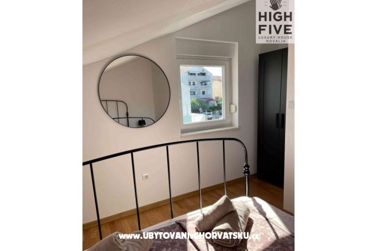 High Five Luxury Hiša Novalja – foto 27