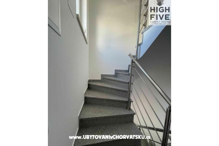 High Five Luxury Hiša Novalja – foto 29