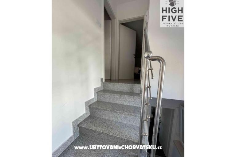 High Five Luxury Hiša Novalja – foto 30