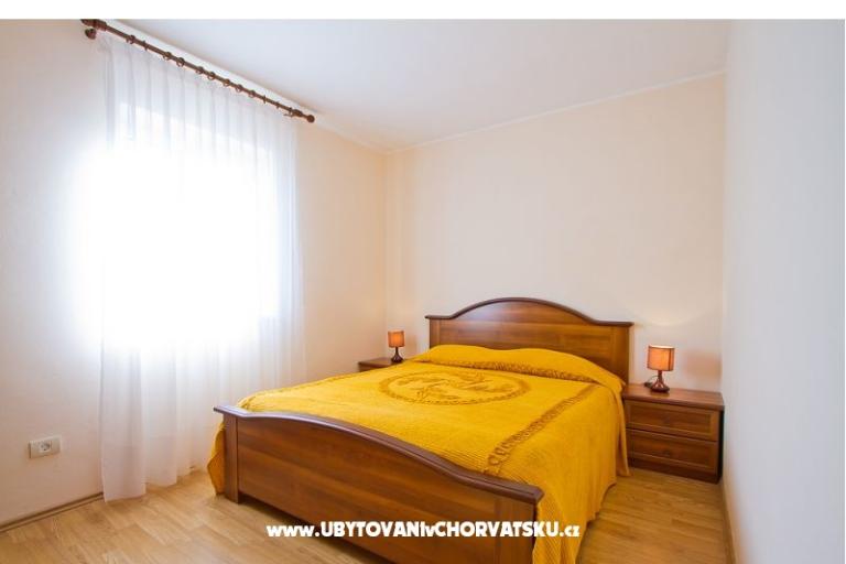 Apartmaji Andrea Del Mare – foto 12