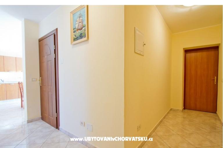 Apartmaji Andrea Del Mare – foto 13
