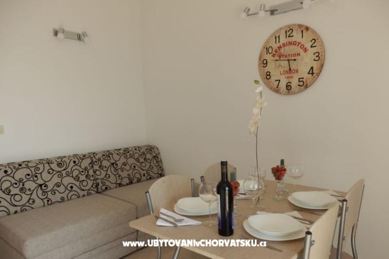 Apartma Castrum – foto 9