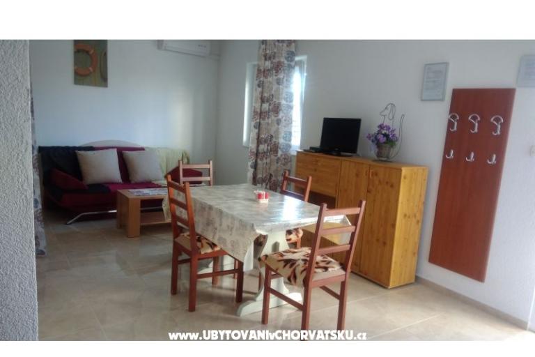 Apartmaji Eliška – foto 10