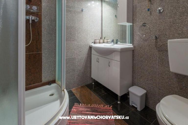 Apartmaji Lucia – foto 12