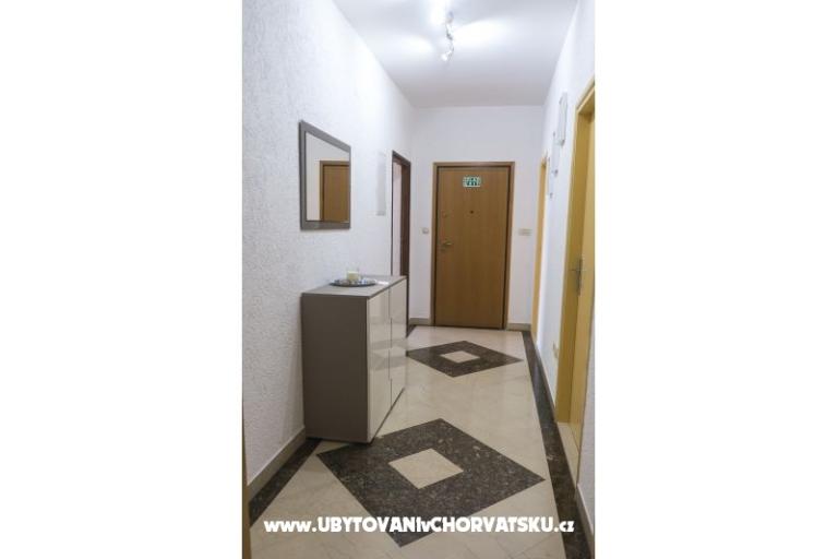 Apartma Enjoy – foto 9