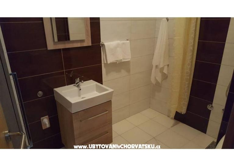 Apartmaji Anamaria Omiš – foto 9
