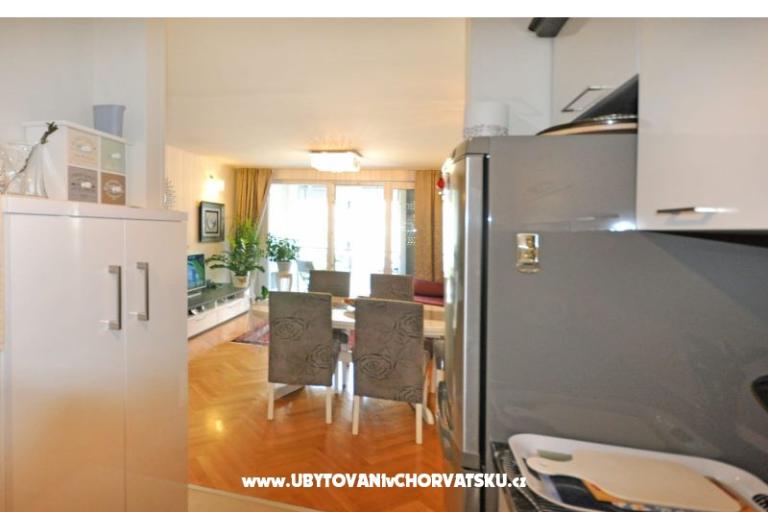 Luxury Family Apartma IRA – foto 18