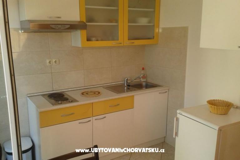 Apartmaji Ana - Kamp Ivo – foto 11
