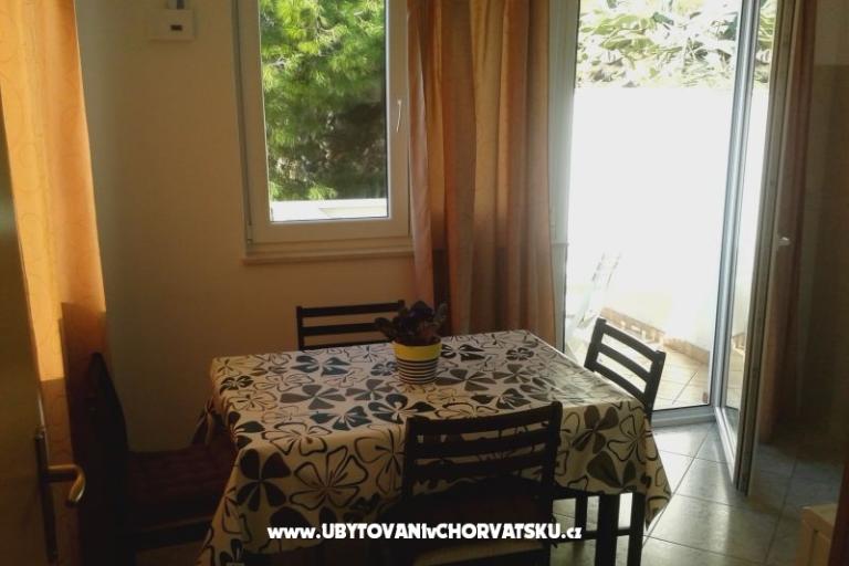 Apartmaji Ana - Kamp Ivo – foto 13