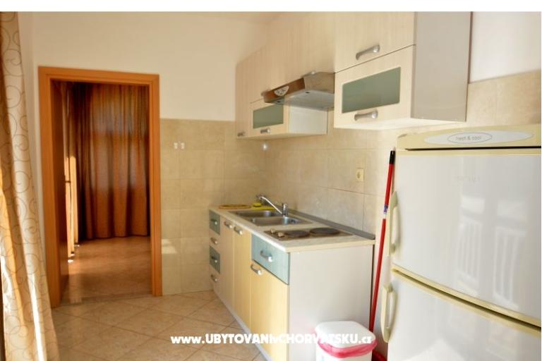 Apartmaji Ana - Kamp Ivo – foto 16