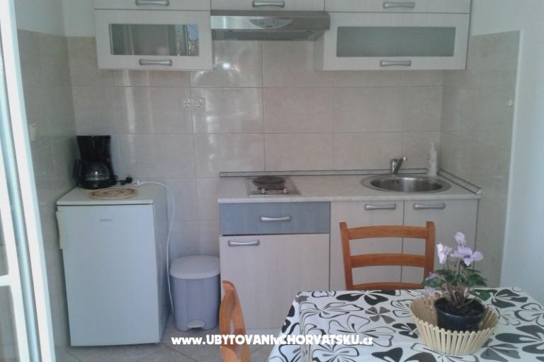 Apartmaji Ana - Kamp Ivo – foto 6