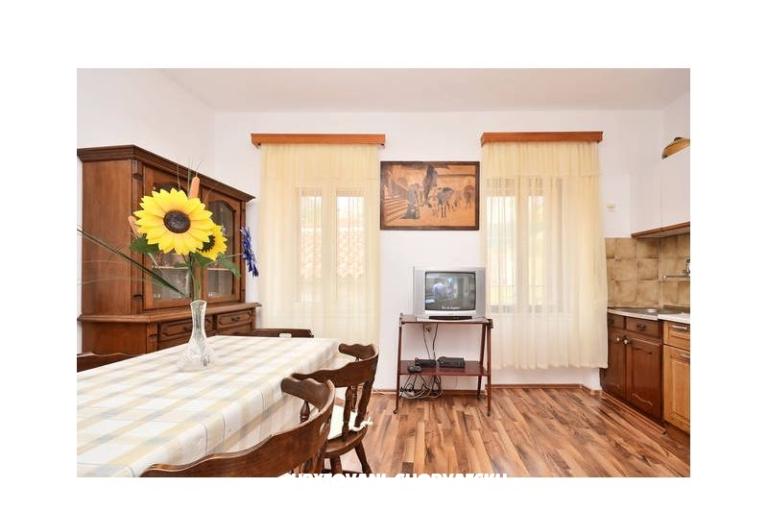 Apartmaji Stari Grad /Omiš center/ – foto 11