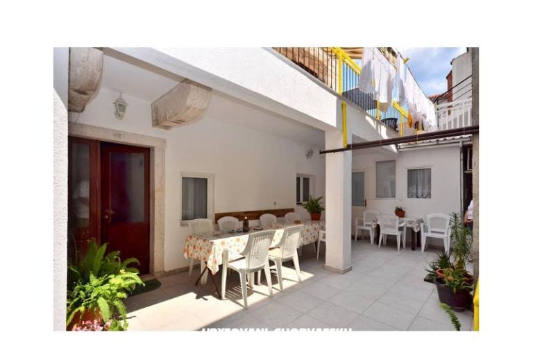 Apartmaji Stari Grad /Omiš center/ – foto 2