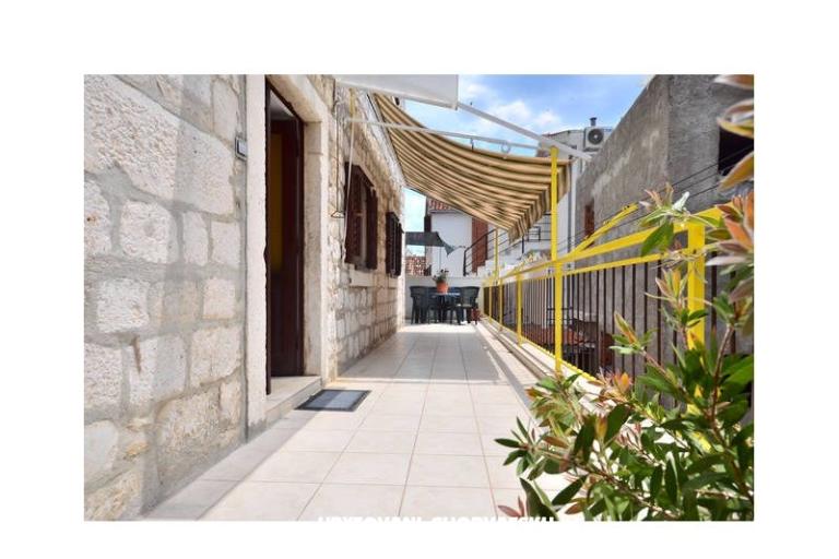Apartmaji Stari Grad /Omiš center/ – foto 3