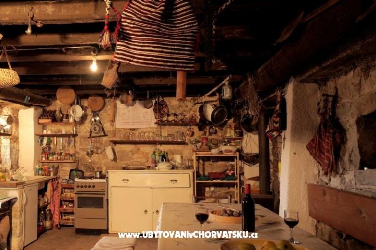 Stona hiša – foto 13