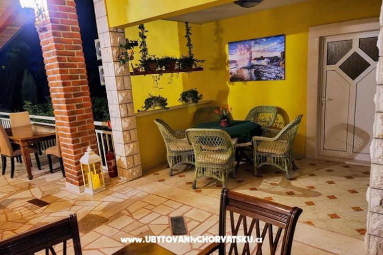 Apartmaji Villa Mira – foto 12