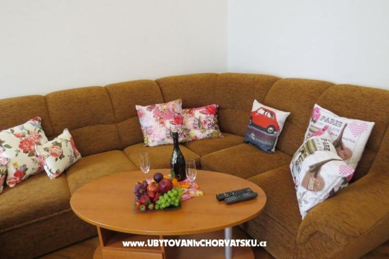 Apartma Kamelija – foto 10