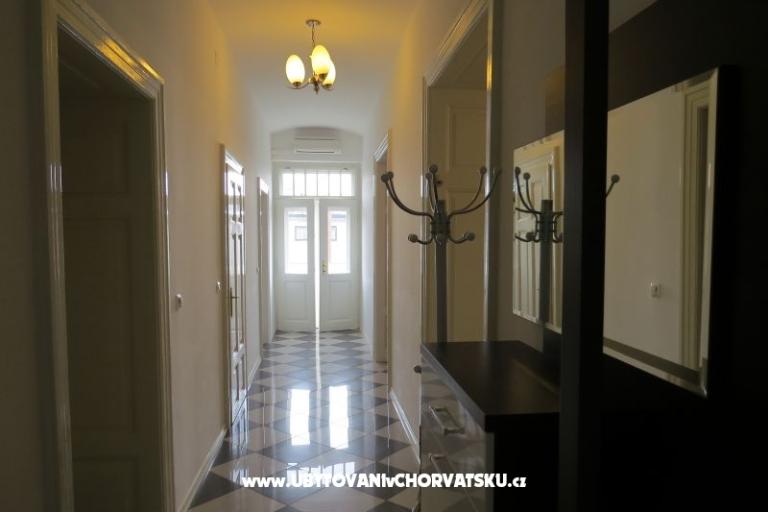 Apartma Kamelija – foto 8