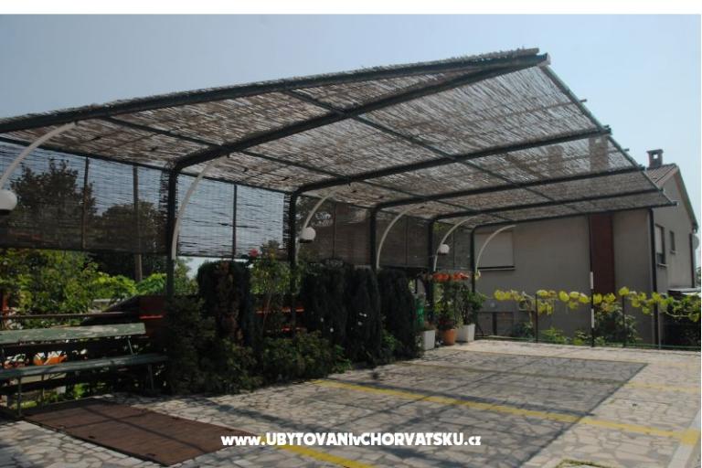 Apartmaji & rooms  Raspor – foto 4