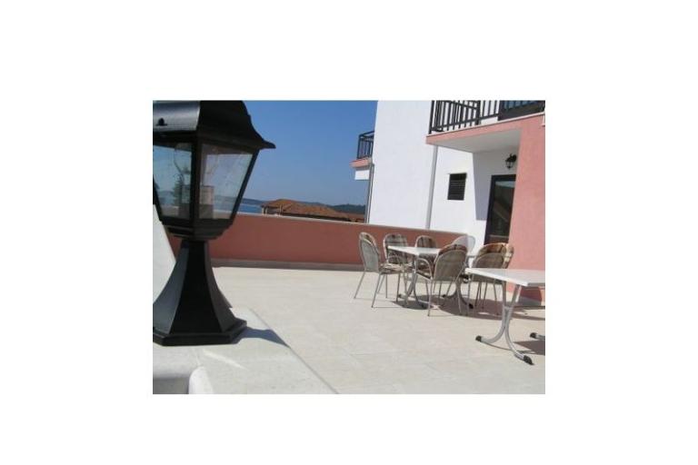 Apartmaji Bilic – foto 13
