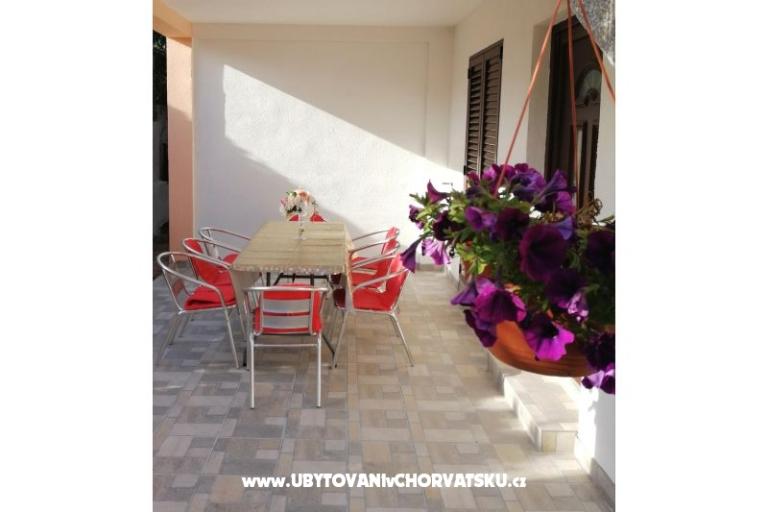 Apartmaji Nada – foto 3