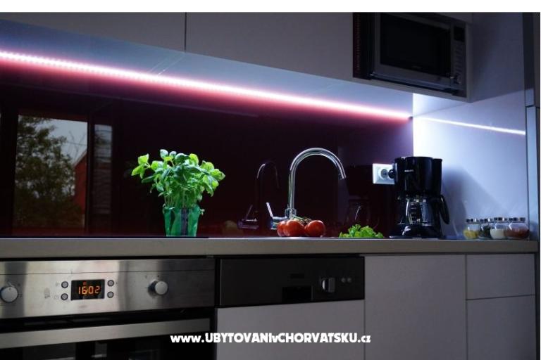 Apartmaji Adria Pag – foto 2