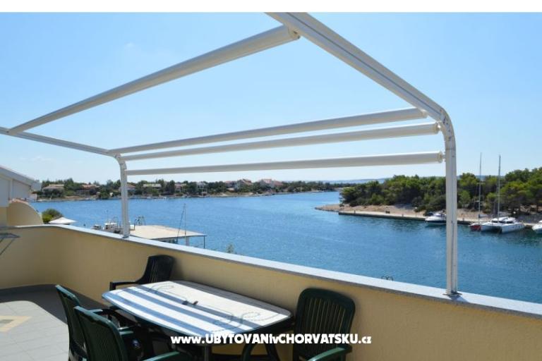 Apartmaji Lovro Pag – foto 13