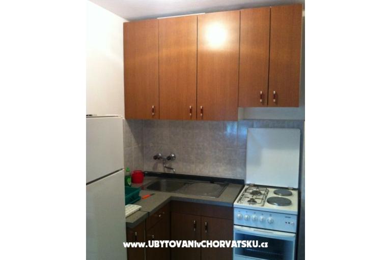 Apartmaji Ćurić Povljana – foto 6