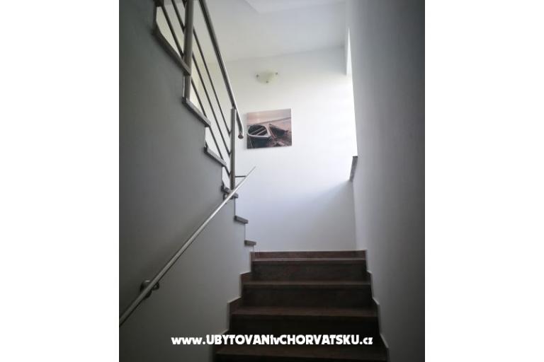 Apartmaji Elenor – foto 7